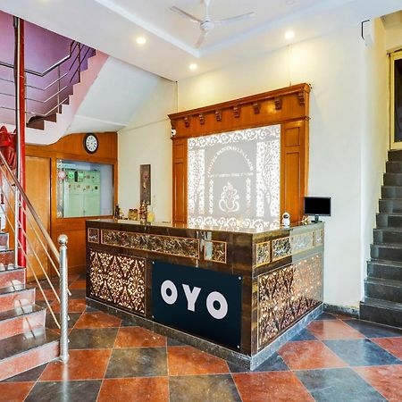 Super Collection O 77115 Vaishnavi Palace Hyderabad Exteriör bild