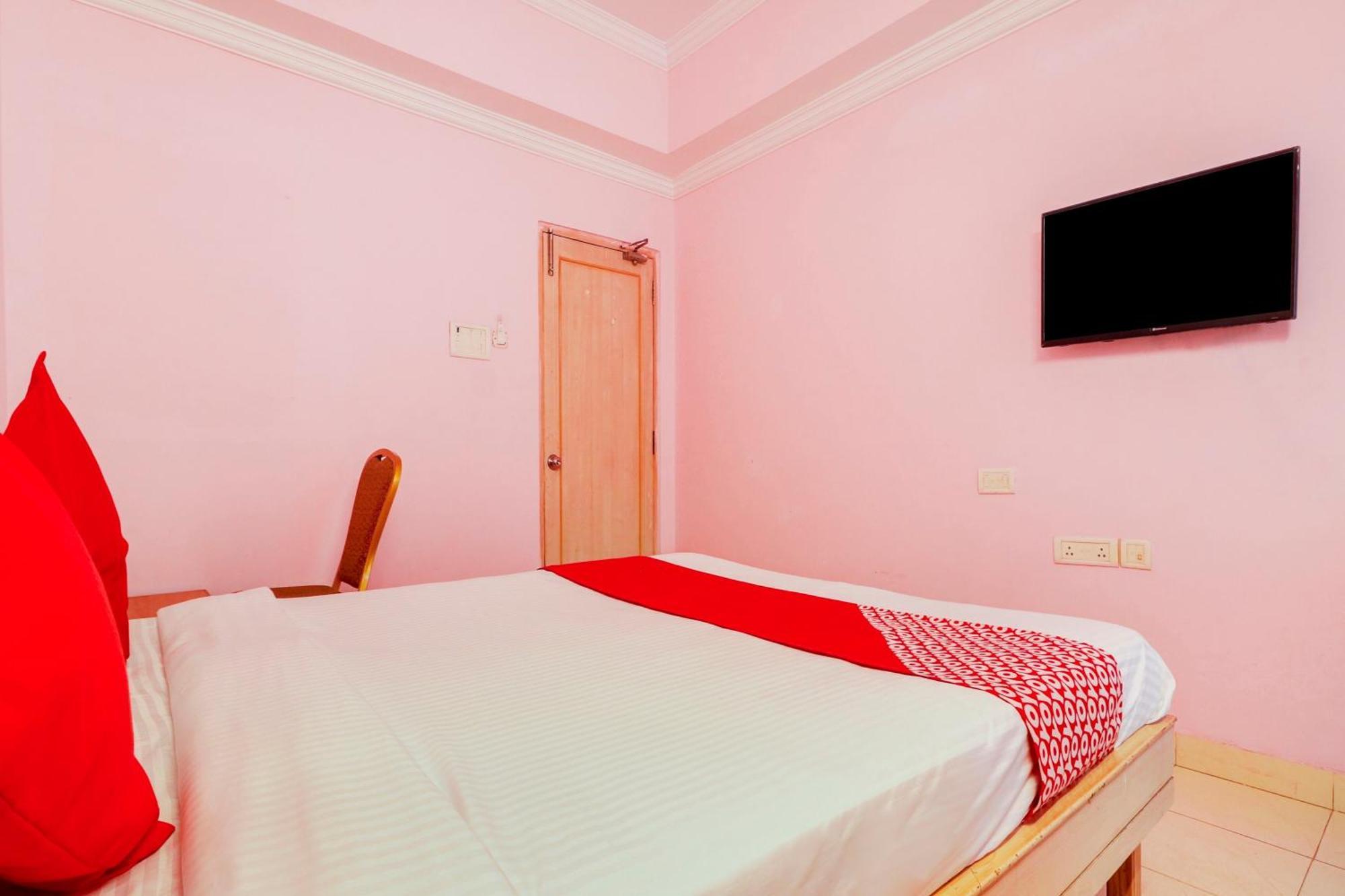 Super Collection O 77115 Vaishnavi Palace Hyderabad Exteriör bild
