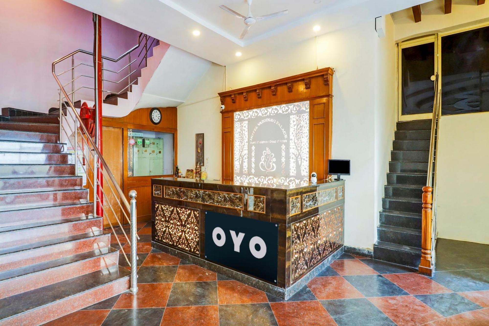Super Collection O 77115 Vaishnavi Palace Hyderabad Exteriör bild